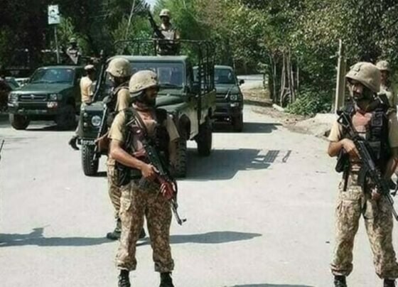 خیبرپختونخوا میں سیکورٹی فورسز کی 2 مختلف کارروائیاں، 9 خارجی دہشتگرد ہلاک