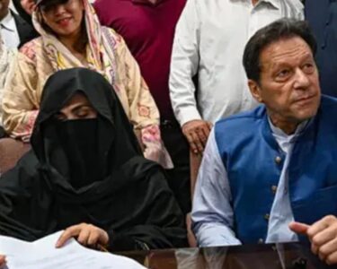 عمران خان، بشریٰ بی بی کیخلاف توشہ خانہ ٹو کیس کی سماعت آج ہونے کا امکان