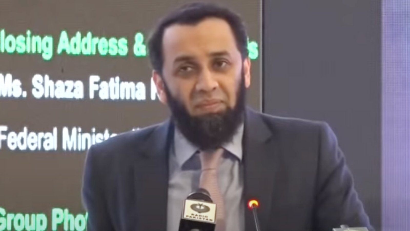 مس انفارمیشن آج کی دنیا کا بڑا چیلنج، بغیر ثبوت کے سڈنی حملہ آور کا تعلق پاکستان سے جوڑ دیا گیا، عطاء تارڑ