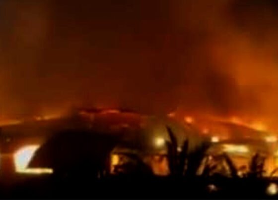 بھارت نائب کلب آتشزدگی