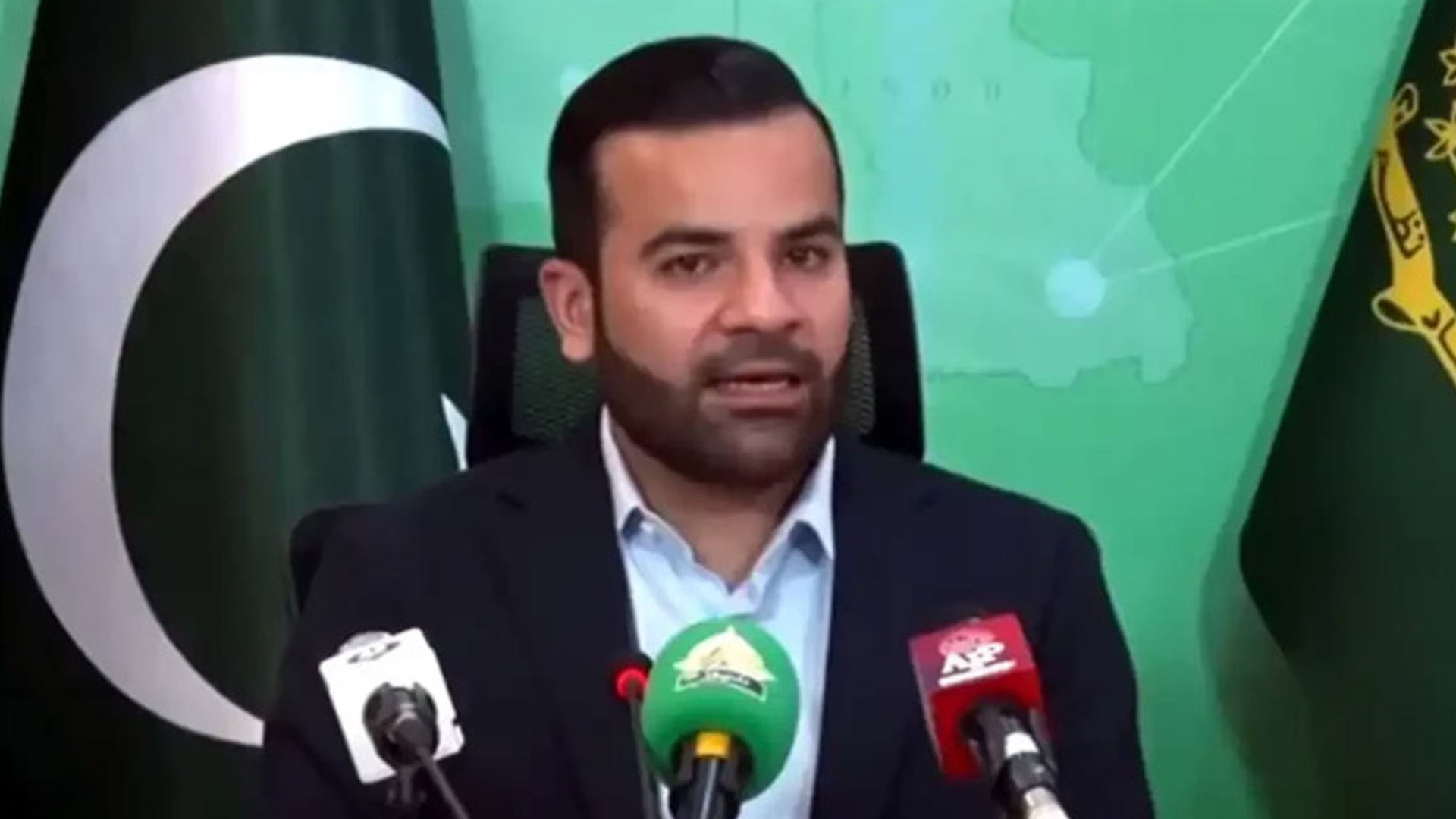 پی ٹی آئی کے سوشل میڈیا اکاؤنٹس بھارت سے آپریٹ ہوتے ہیں،بیرسٹرعقیل