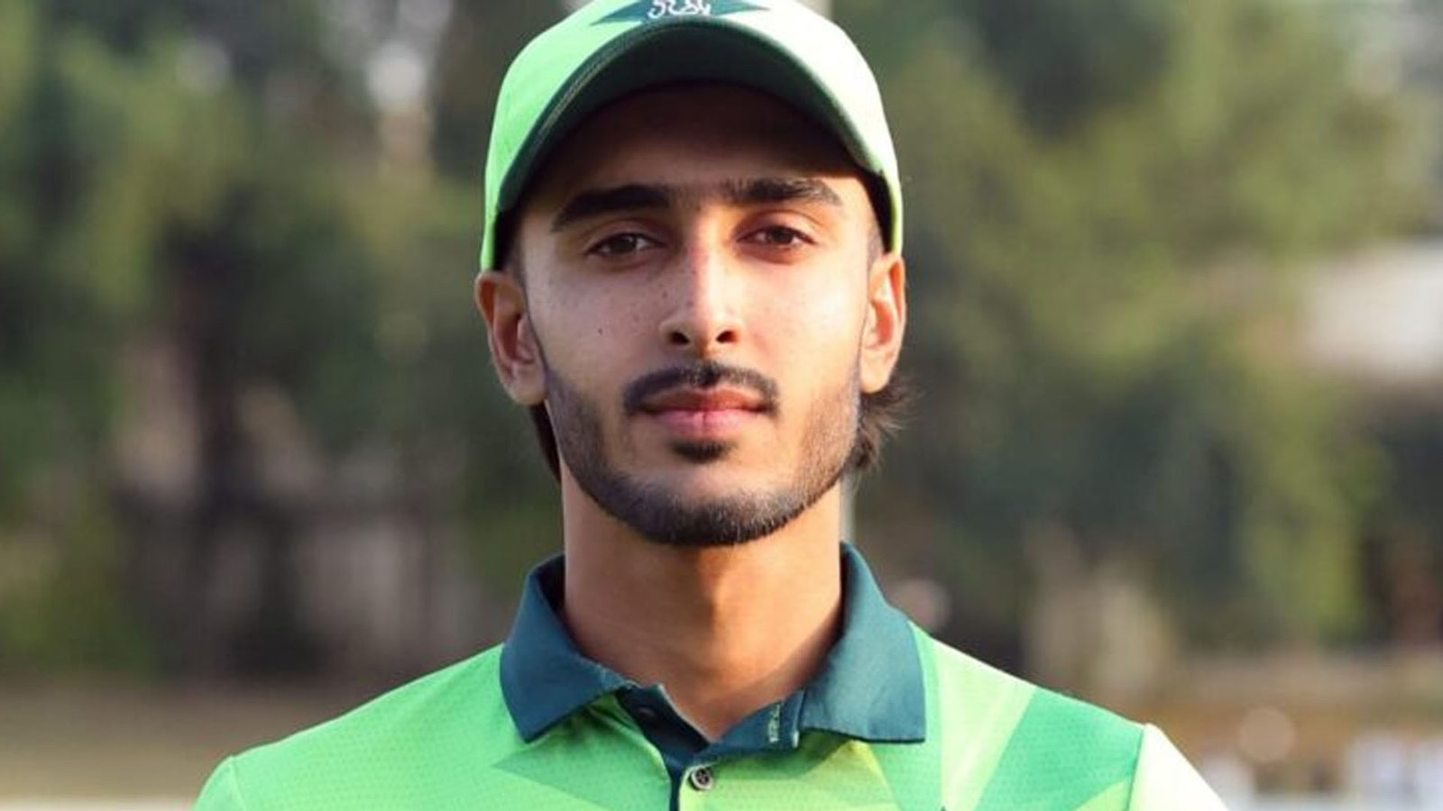 بھارت کے چھکے چھڑانے والےپاکستانی بیٹر سمیر منہاس کس کرکٹر کے چھوٹے بھائی ہیں؟