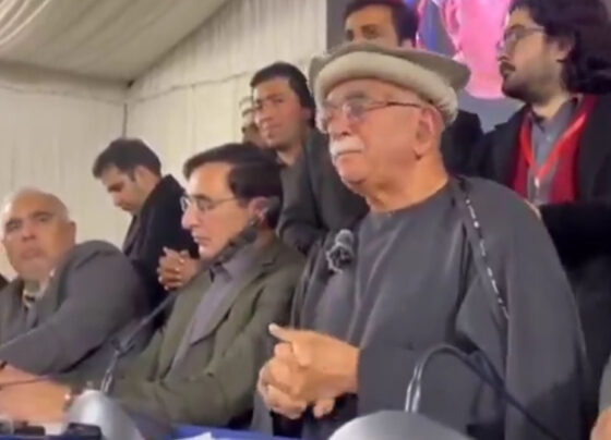 محمود اچکزئی