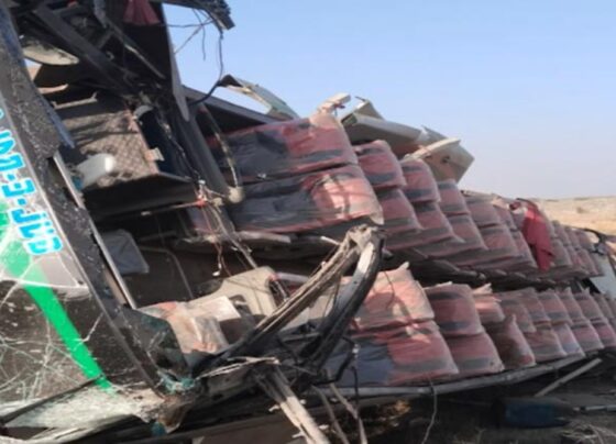 گوادر: کوسٹل ہائی وے پر بس اُلٹنے سے 9 مسافر جاں بحق، 30 زخمی