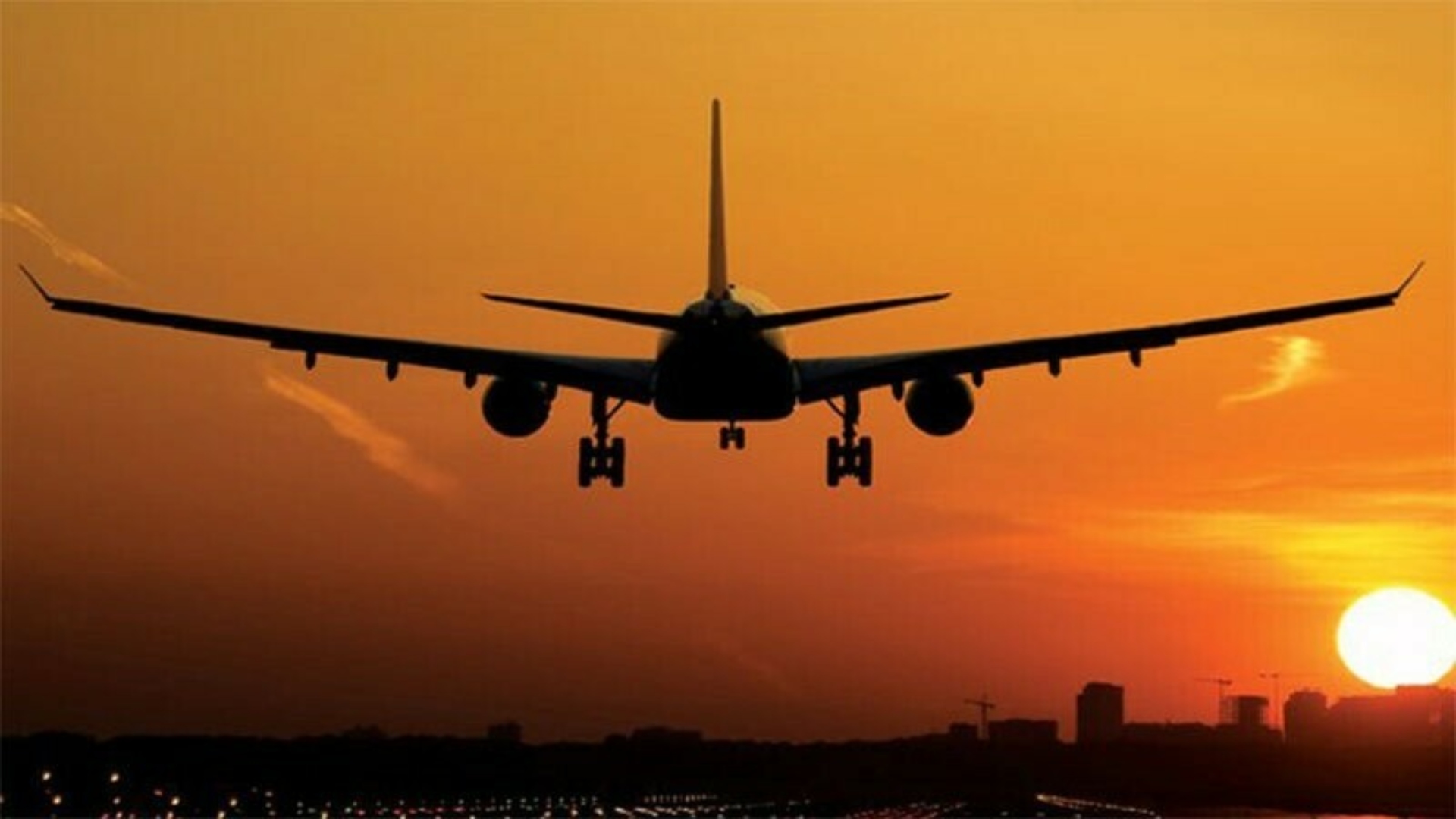 پاکستان نے بھارت کیلئے فضائی حدود کی بندش میں مزید ایک ماہ کی توسیع کر دی