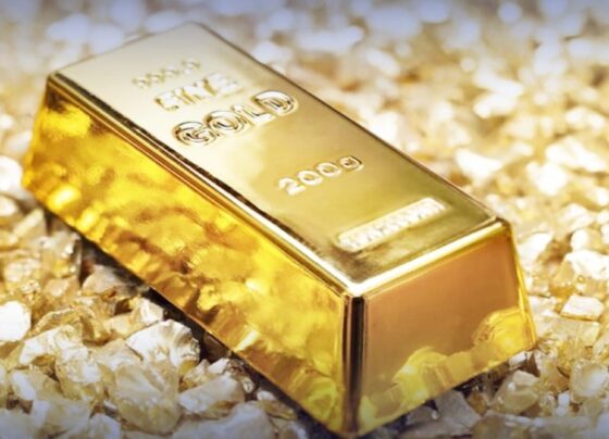 نئے سال کے آغاز پر سونا خریدنے والوں کیلئے بڑی خوشخبری، فی تولہ قیمت کیا رہی ؟