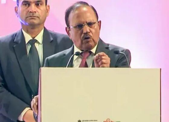 ’تاریخ کا بدلہ لینا ہوگا ' اجیت ڈوول کے بیان پربھارت میں ہلچل، اپوزیشن اور سول سوسائٹی کی سخت تنقید