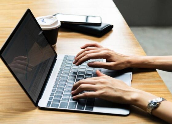 خیبرپختونخوا کے طلباء کے لیے خوشخبری ، لیپ ٹاپ اسکیم میں درخواست دینے کا طریقہ کار سامنے آگیا