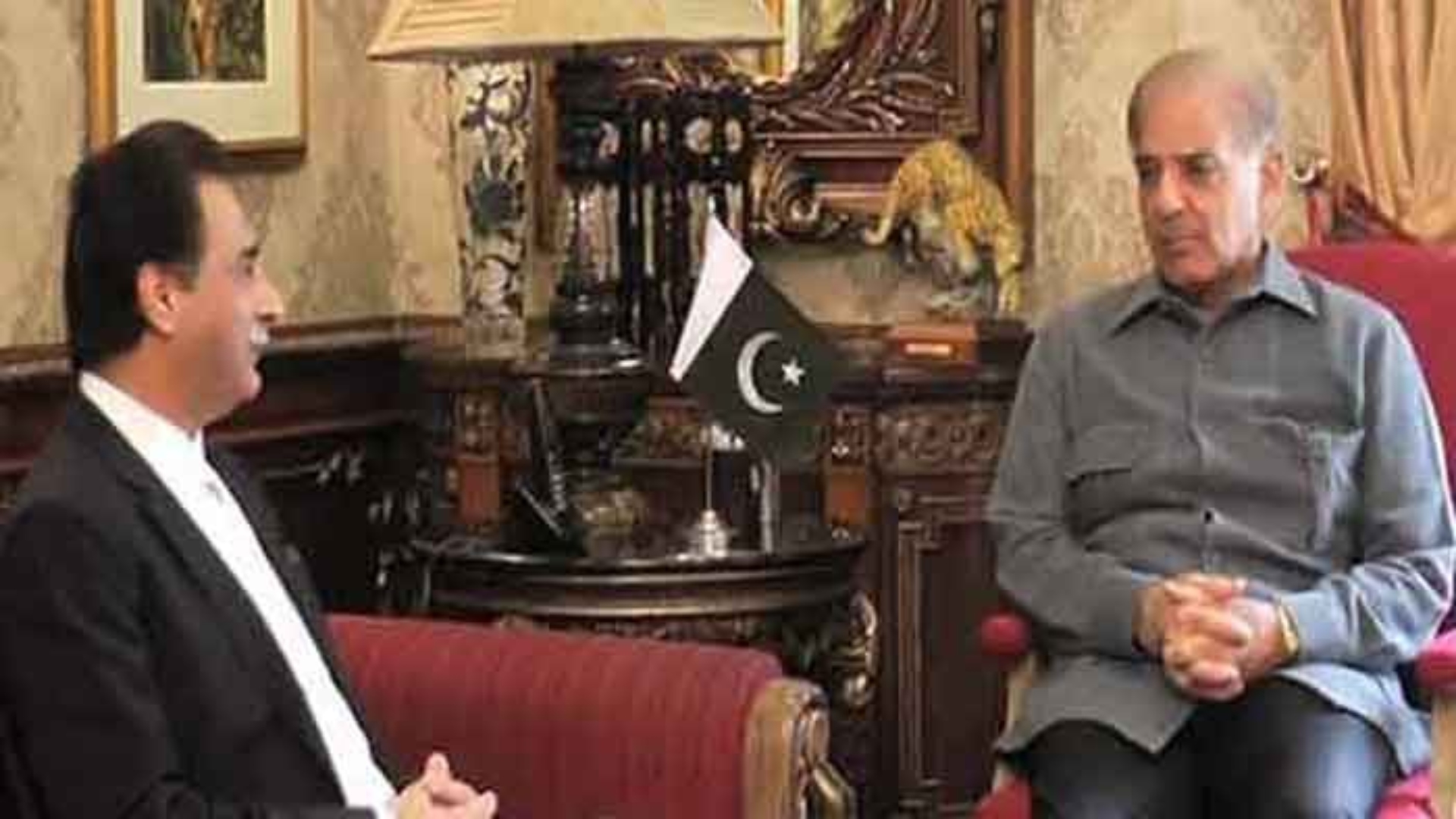 اسپیکر قومی اسمبلی ایاز صادق کی وزیراعظم شہباز شریف سے ملاقات،  بھارتی وزیر خارجہ سے ملاقات پر اعتماد میں لیا