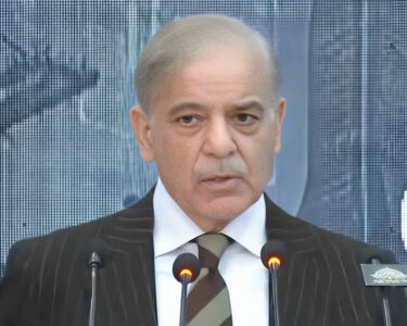 وزیرِ اعظم شہباز شریف کا صنعتوں کیلئے بجلی کی قیمت میں کمی کا اعلان