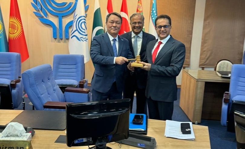 پاکستان نے اقتصادی تعاون تنظیم کی 2 سالہ چیئرمین شپ سنبھال لی