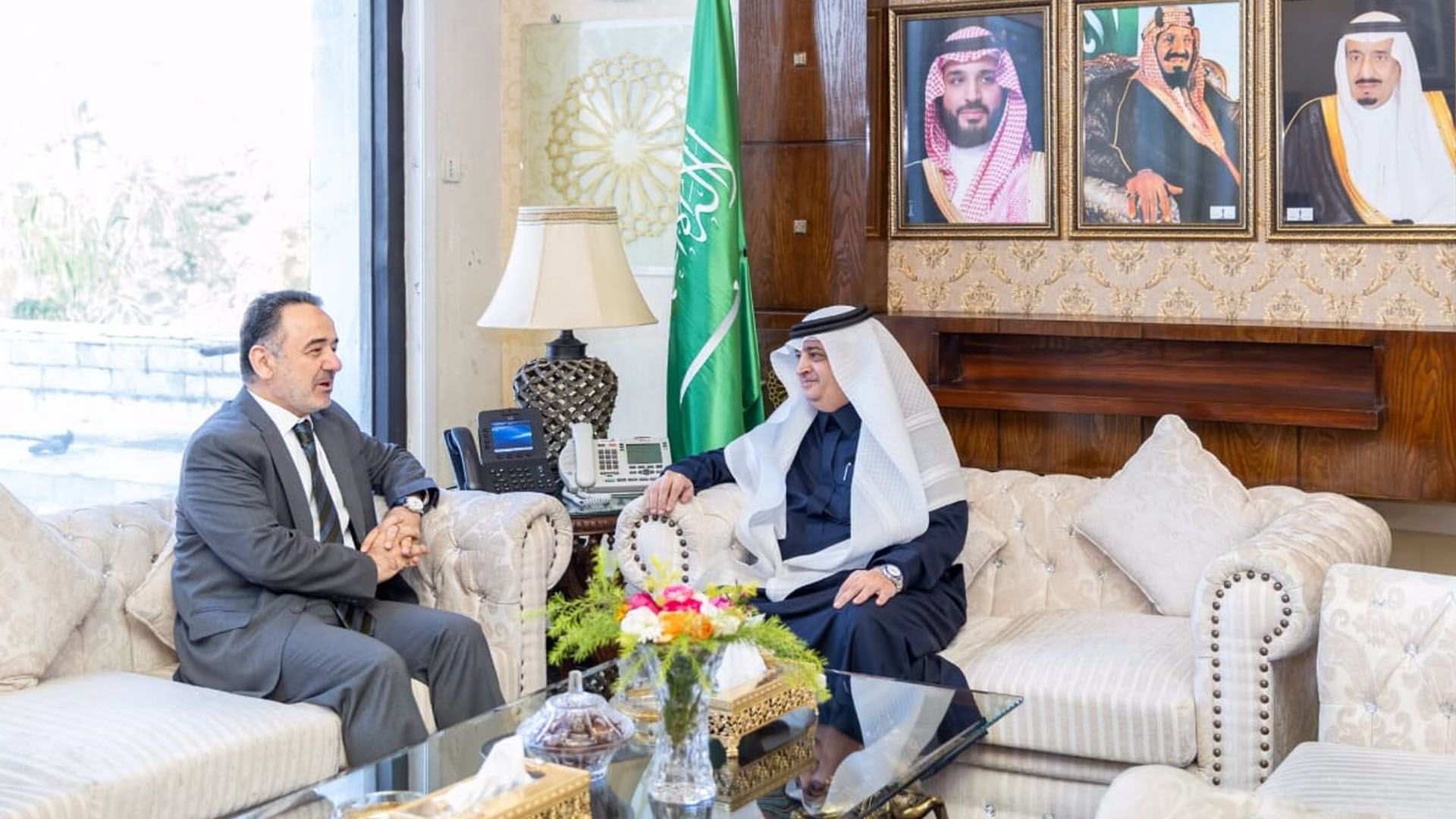 اسلام آباد میں دو بڑے اسلامی ممالک کے سفرا کی ملاقات،اہم امور پرگفتگو