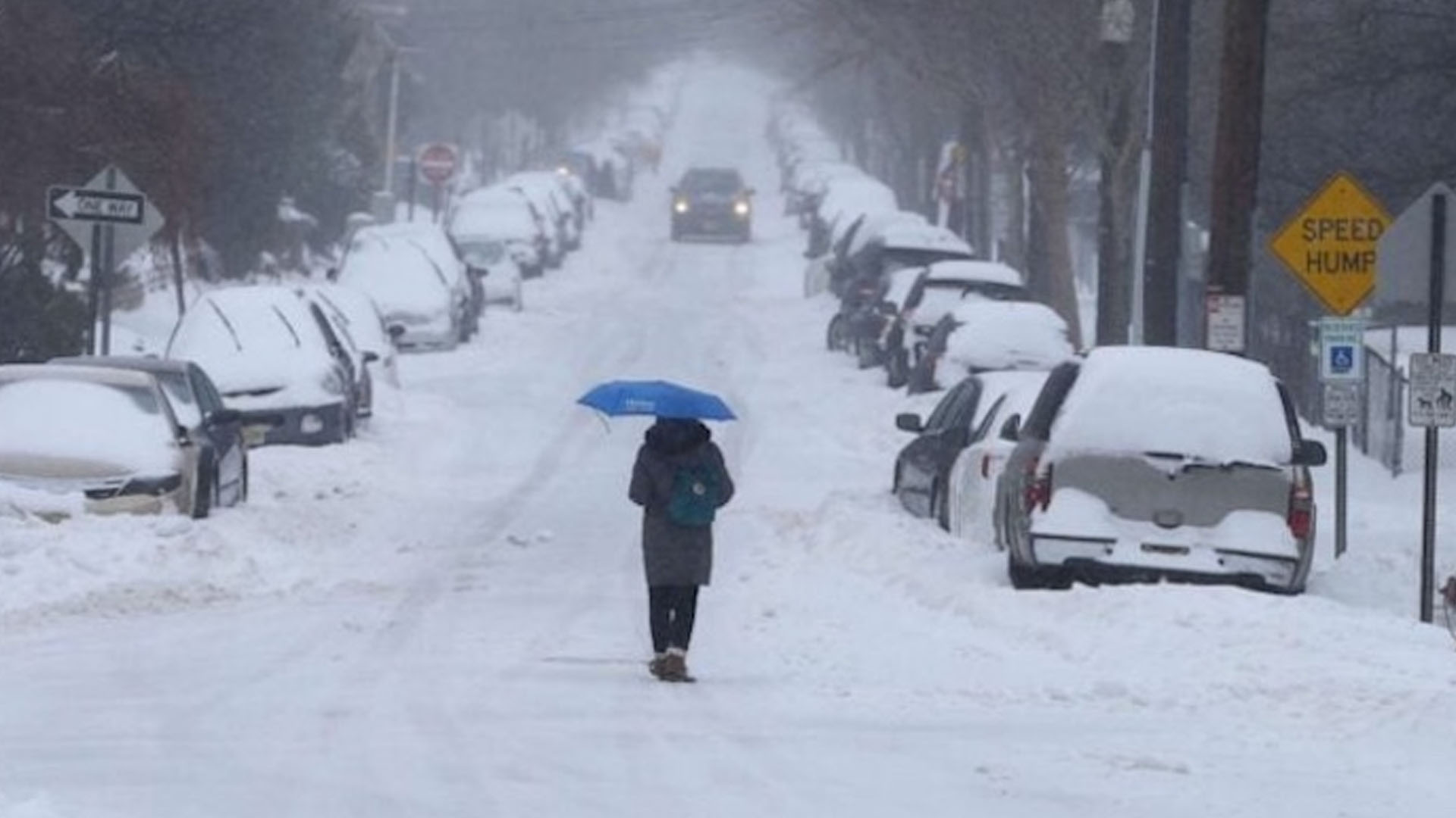 امریکا میں شدید برفباری ،کروڑوں افراد متاثر ہونے کا خدشہ ،ہزاروں پروازیں منسوخ