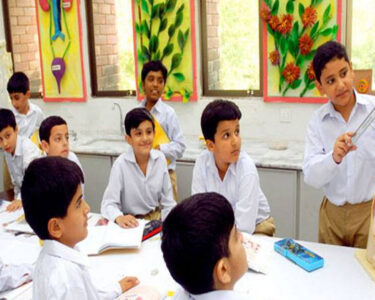 سکولوں کو حکم