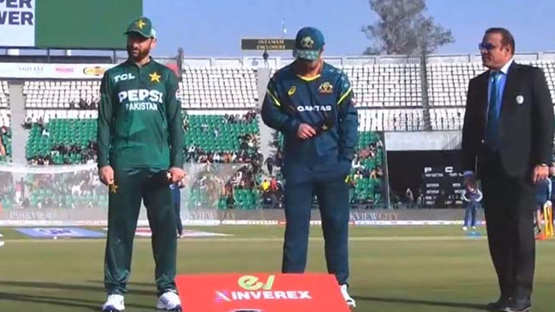 پہلا ٹی ٹوئنٹی،پاکستان نے آسٹریلیا کو جیت کیلئے ہدف دے دیا