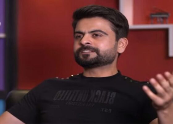 " میرا بیٹا مجھے کھیلتے دیکھنا چاہتا ہے "پی ایس ایل میں نظر انداز کیے جانے پر احمد شہزاد آبدیدہ