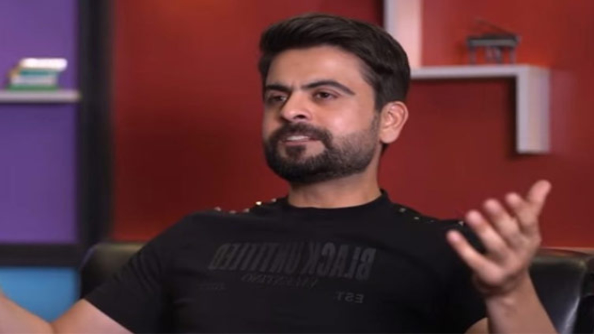 میرا بیٹا مجھے کھیلتے دیکھنا چاہتا ہے! پی ایس ایل میں نظر انداز کیے جانے پر احمد شہزاد آبدیدہ