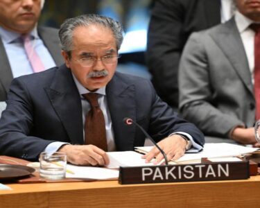 روس اور یوکرین جنگ کا کوئی فوجی حل نہیں، پاکستان کیجانب سے مذاکرات پر زور