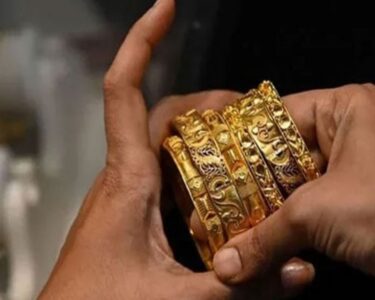 عالمی مارکیٹ میں سونے کی قیمت میں ایک بار پھر بڑا اضافہ