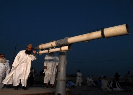 رمضان کا چاند دیکھنے کیلئے رویت ہلال کمیٹی کا اجلاس آج پشاور میں ہوگا