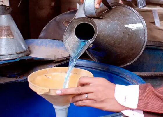 پیٹرول و ڈیزل کے بعد مٹی کے تیل کی قیمت میں بھی اضافہ