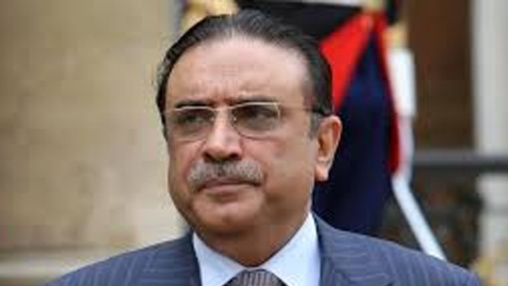 بڑھکیں لگانے والے قربانی نہیں دے سکتے،  ڈیڑھ سال نہیں ہوا جیل میں اور چلانا شروع کر دیا،آصف زرداری