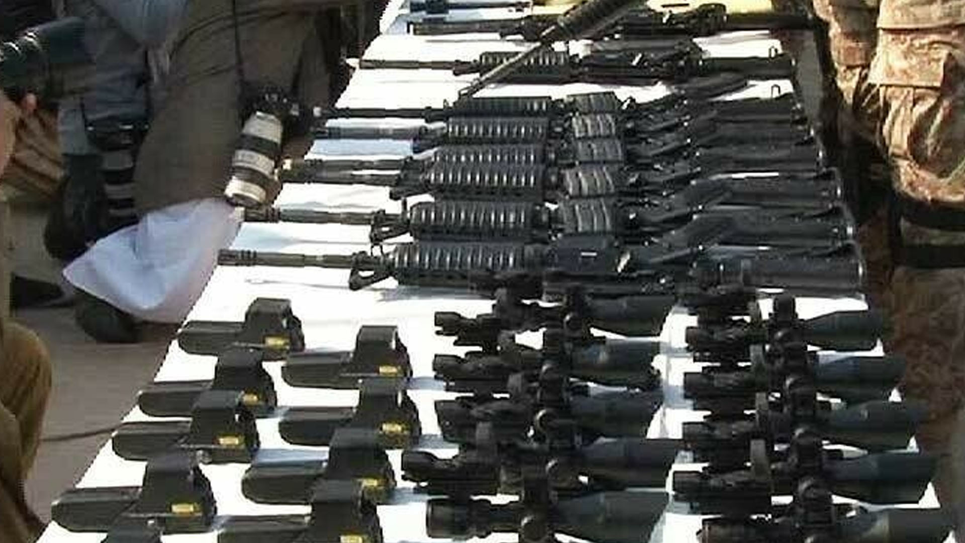 بلوچستان میں بی ایل اے دہشتگردوں سے افغان آرمی کے امریکی فراہم کردہ ہتھیار برآمد