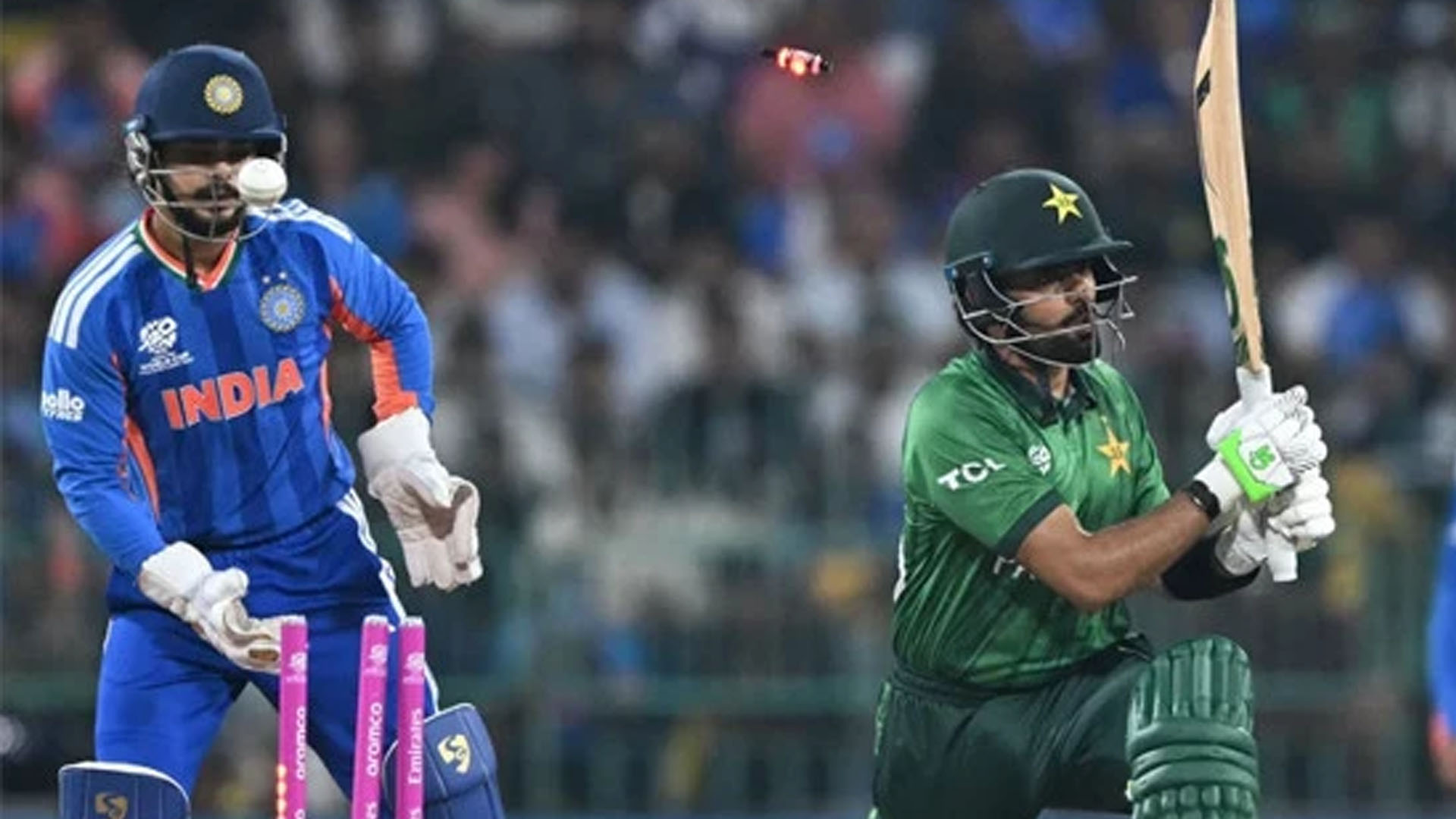 پاکستانی بیٹرز کا فلاپ شو،بھارت نے پاکستان کو  بڑے مارجن سے ہرا دیا