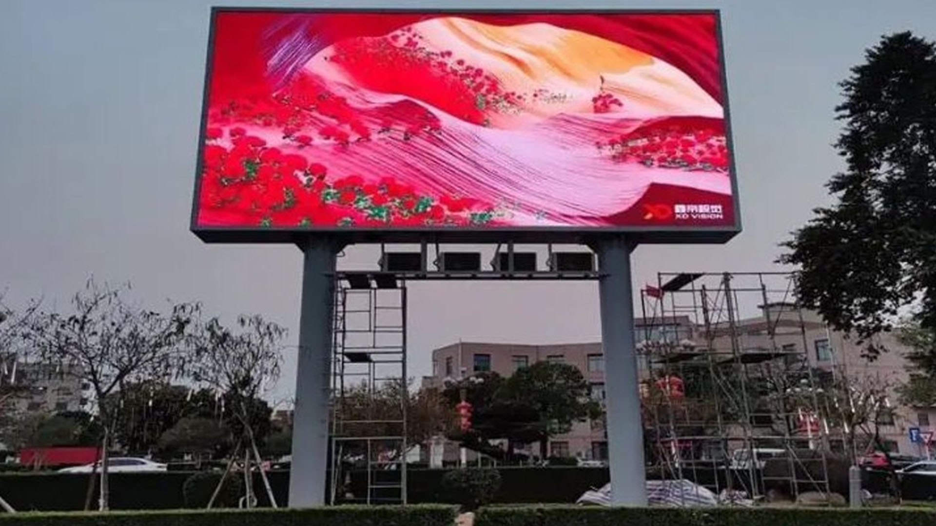 کراچی پرائیویٹ کمپنی کی سکرین ہیک، ہیکر نے غیر اخلاقی مواد چلا دیا، تحقیقات شروع