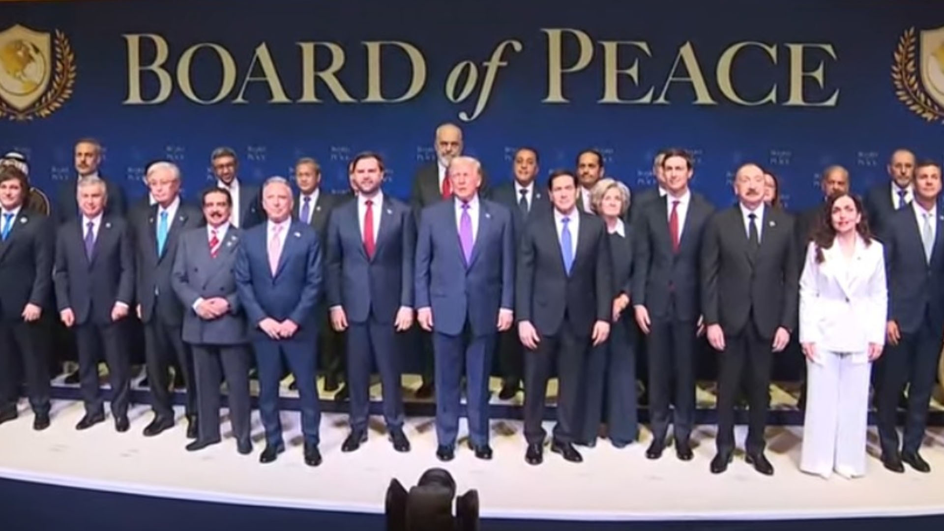 پاکستان کے فیلڈ مارشل  سید عاصم منیر عظیم شخص ہیں ،ٹرمپ