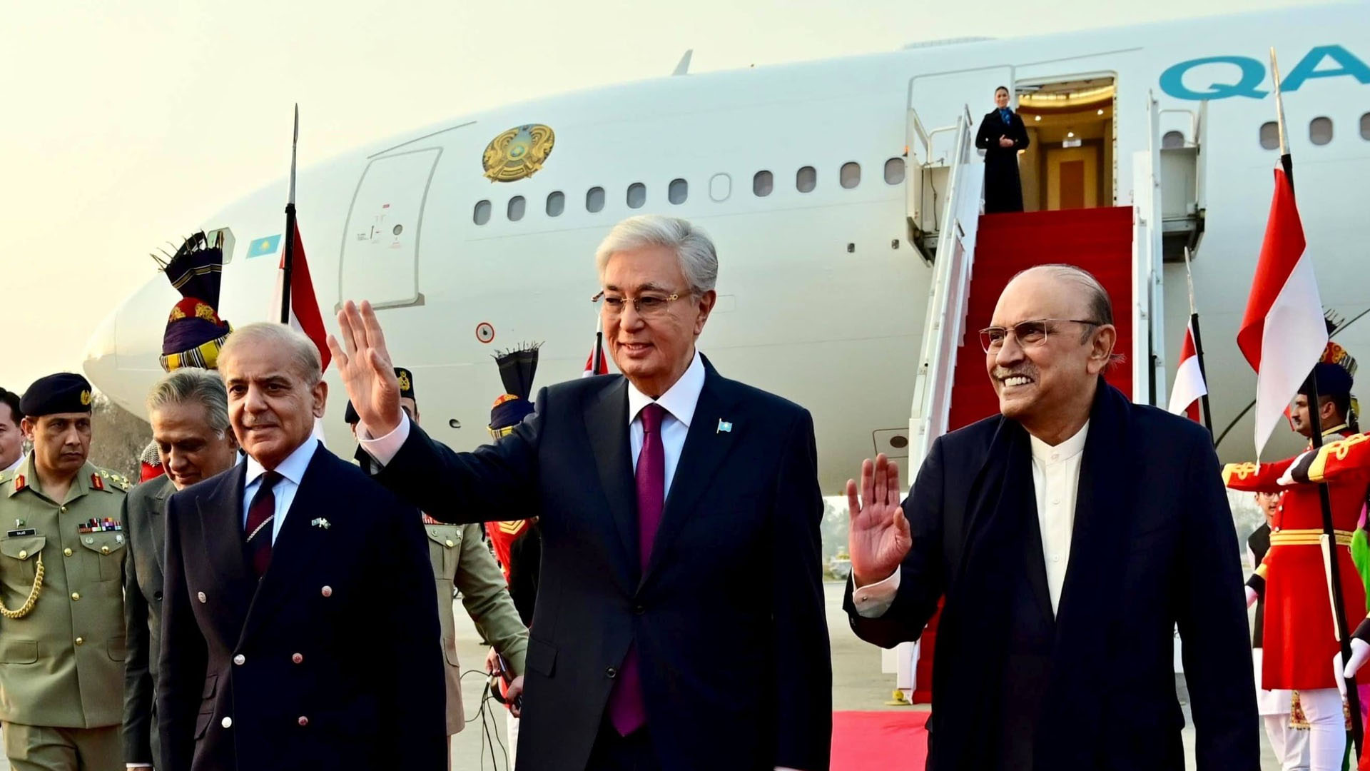 قازقستان کے صدر 2 روزہ دورے پر پاکستان پہنچ گئے