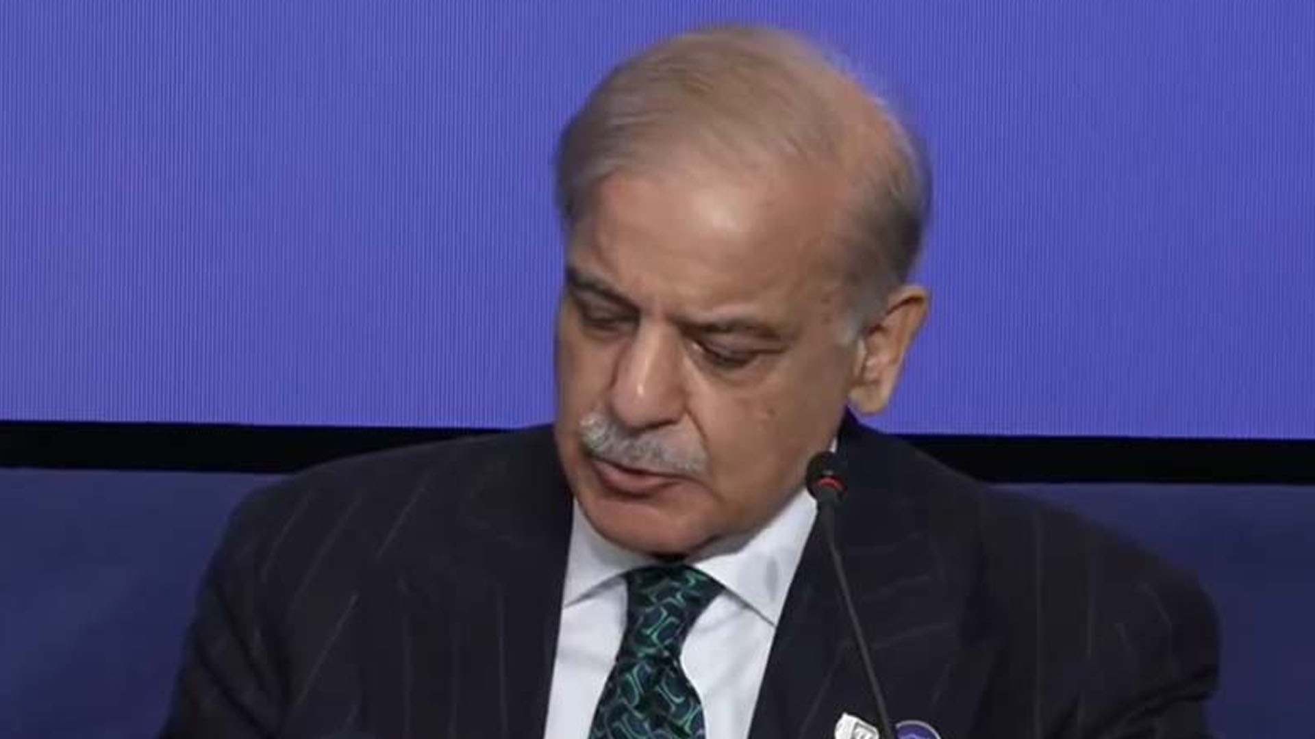 وزیراعظم کی ایران میں موجود پاکستانیوں کو آذربائیجان کے راستے بحفاظت پاکستان لانےکی ہدایت