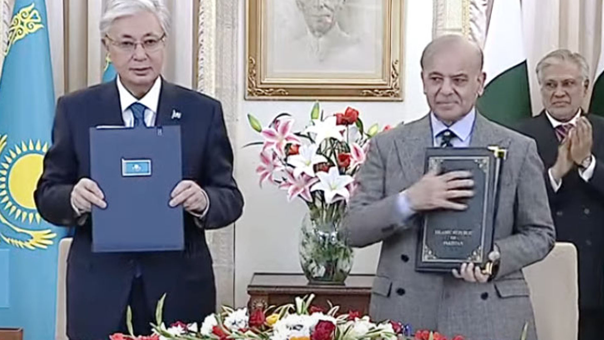 پاکستان اور قازقستان دوطرفہ تجارت کو 1 ارب ڈالر تک لے جانے کیلئے پرعزم