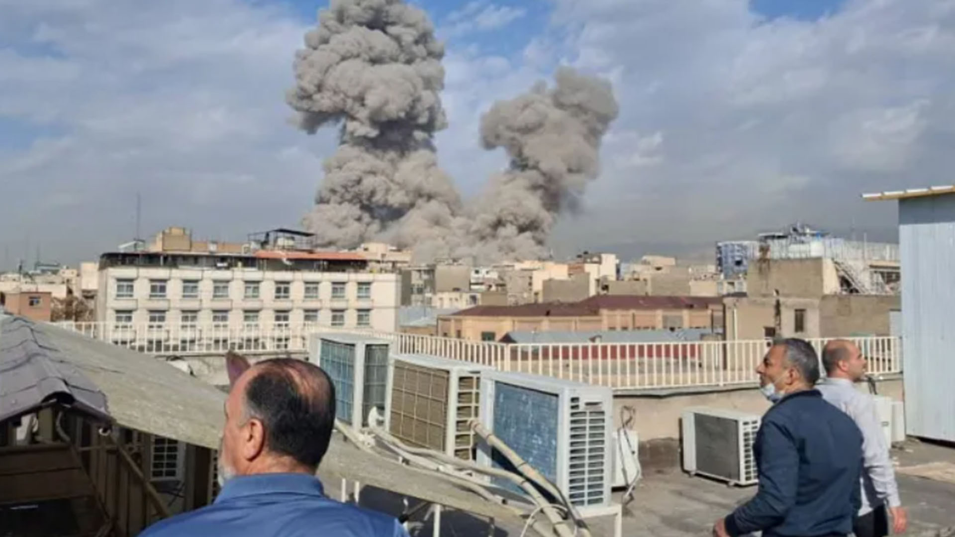 ایرانی سپریم لیڈر،صدر اور آرمی چیف حملوں میں محفوظ ہیں۔ایران