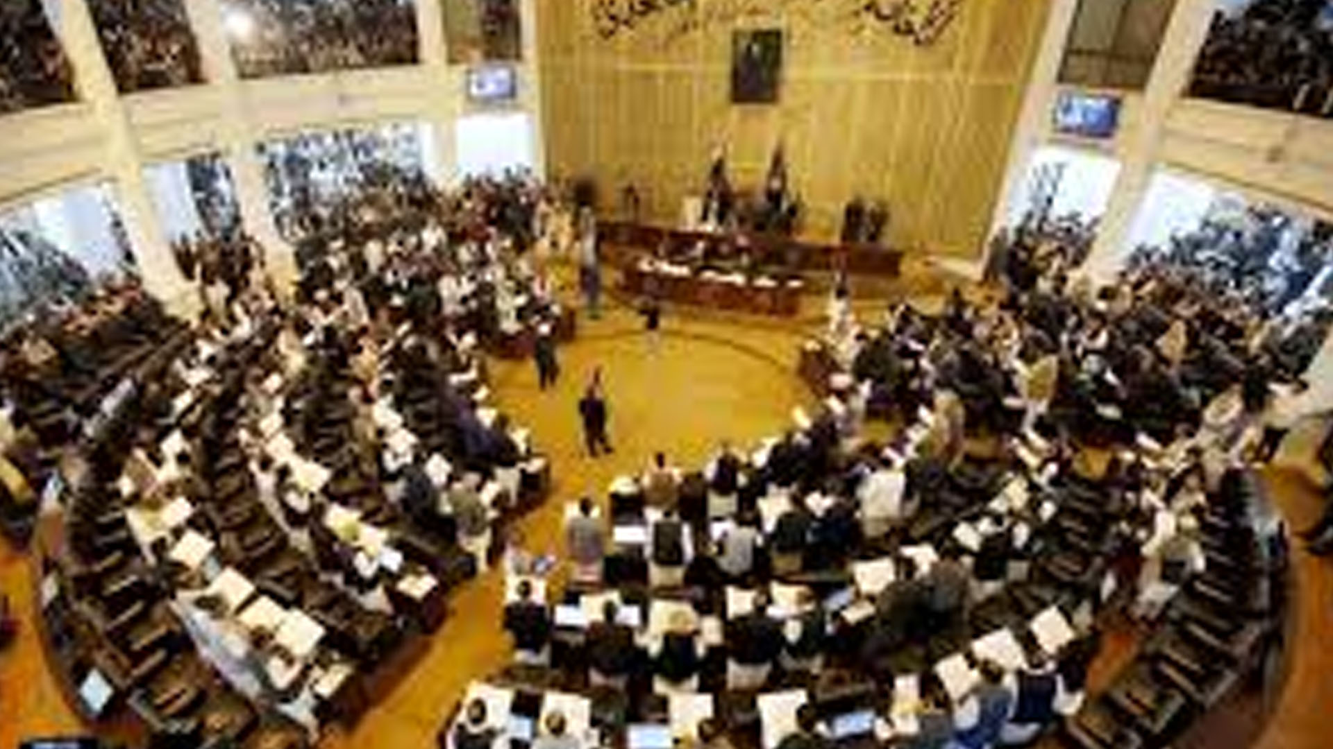 خیبرپختونخوااسمبلی میں حکمران جماعت میں دراڑ پڑ گئی