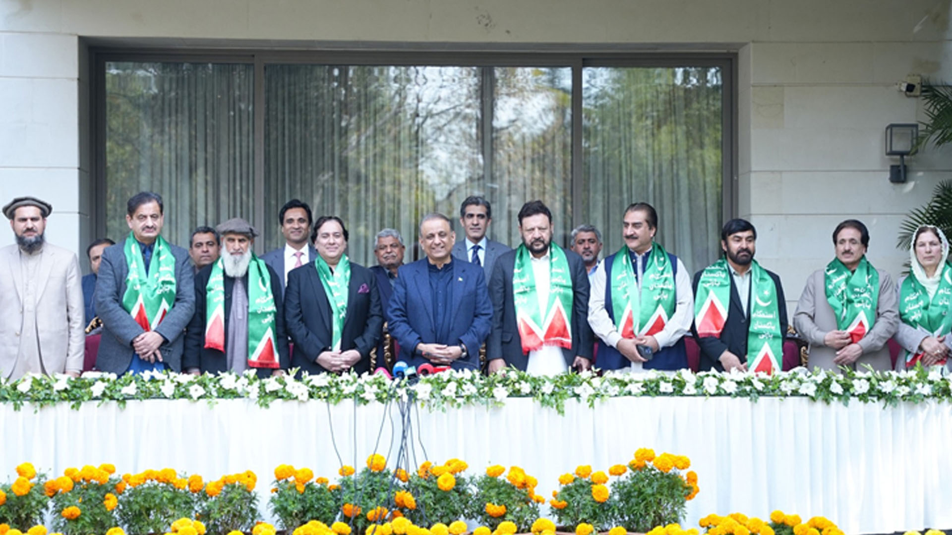 پی ٹی آئی کے سابق گورنر،وزیراعلیٰ،5سابق وزرا استحکام پاکستان پارٹی میں شامل