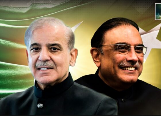 ملک میں آج یوم پاکستان ملی جذبے سے منایا جا رہا ہے، صدر اور وزیراعظم کی قوم کو مبارکباد