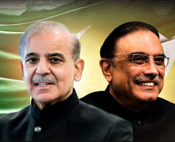 ملک میں آج یوم پاکستان ملی جذبے سے منایا جا رہا ہے، صدر اور وزیراعظم کی قوم کو مبارکباد