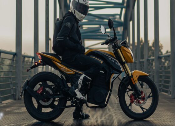 الیکٹرک موٹرسائیکل خریدنا چاہتے ہیں ؟صارفین کیلئے بڑی خوشخبری آگئی
