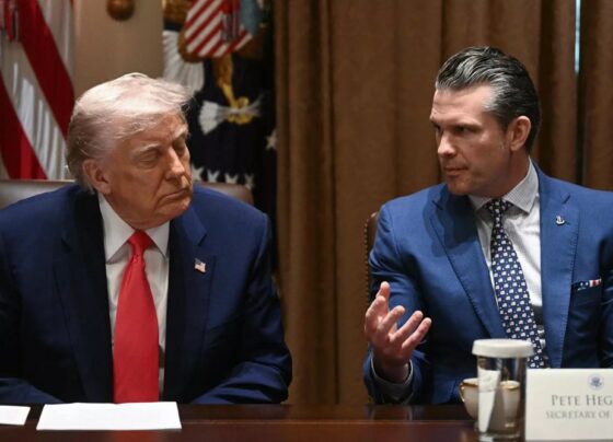 امریکی صدر نے ایران پر حملے کا فیصلہ وزیردفاع پیٹ ہیگستھ کے کھاتے میں ڈال دیا