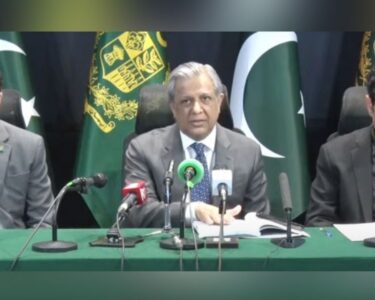 اظہارِ رائے کی آزادی ہے لیکن ’ریڈ لائن‘ عبور کرنے پر کارروائی ہوگی ، اعظم نذیر تارڑ