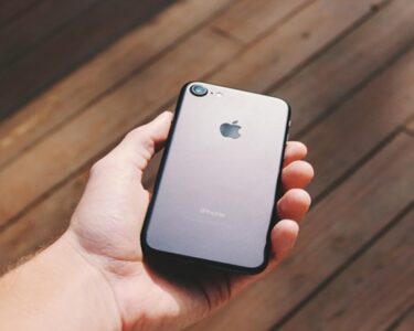 پرانے آئی فون استعمال کرنیوالے صارفین ہوشیار ! خطرناک سافٹ ویئر لیک