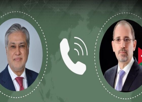 اسحاق ڈار کا اردنی ہم منصب ایمن صفادی سے ٹیلیفونک رابطہ ، علاقائی صورتحال پر تبادلہ خیال