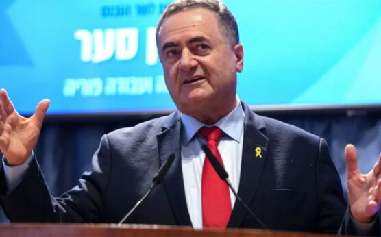 آیت اللّٰہ خامنہ ای کے ہر جانشین کو نشانہ بنائیں گے، اسرائیلی وزیر دفاع کی کھلی دھمکی