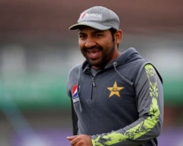 سرفراز احمد کو پاکستان ٹیسٹ ٹیم کا ہیڈ کوچ بنانے کا فیصلہ