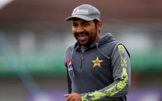 سرفراز احمد کو پاکستان ٹیسٹ ٹیم کا ہیڈ کوچ بنانے کا فیصلہ