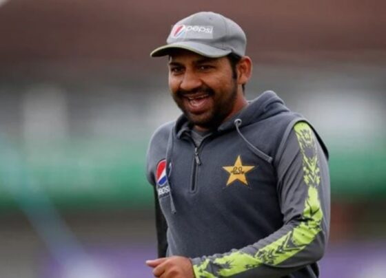 سرفراز احمد کو پاکستان ٹیسٹ ٹیم کا ہیڈ کوچ بنانے کا فیصلہ