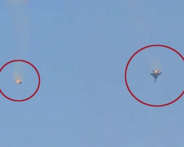 کویت میں امریکی جنگی طیارہ ایف 15 گر کر تباہ