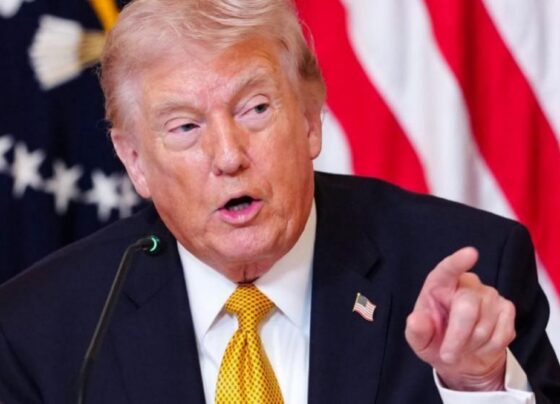 صدر ٹرمپ نے آبنائے ہرمز کو کھولنے کیلئے ایران کو 48 گھنٹے کا الٹی میٹم دیدیا