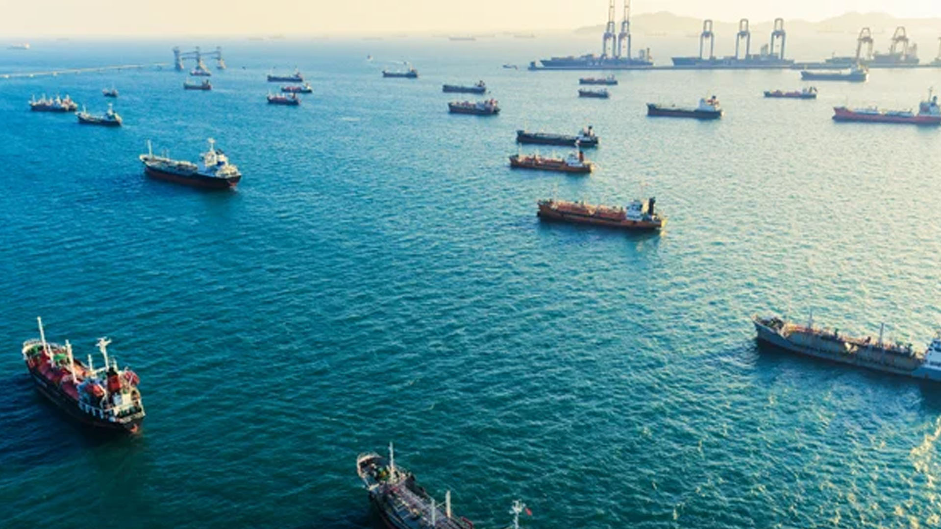 مشرق وسطیٰ کی کشید ہ صورتحال ،آبنائے ہرمز سے ایک ہزار بحری جہاز گزرنے کے منتظر